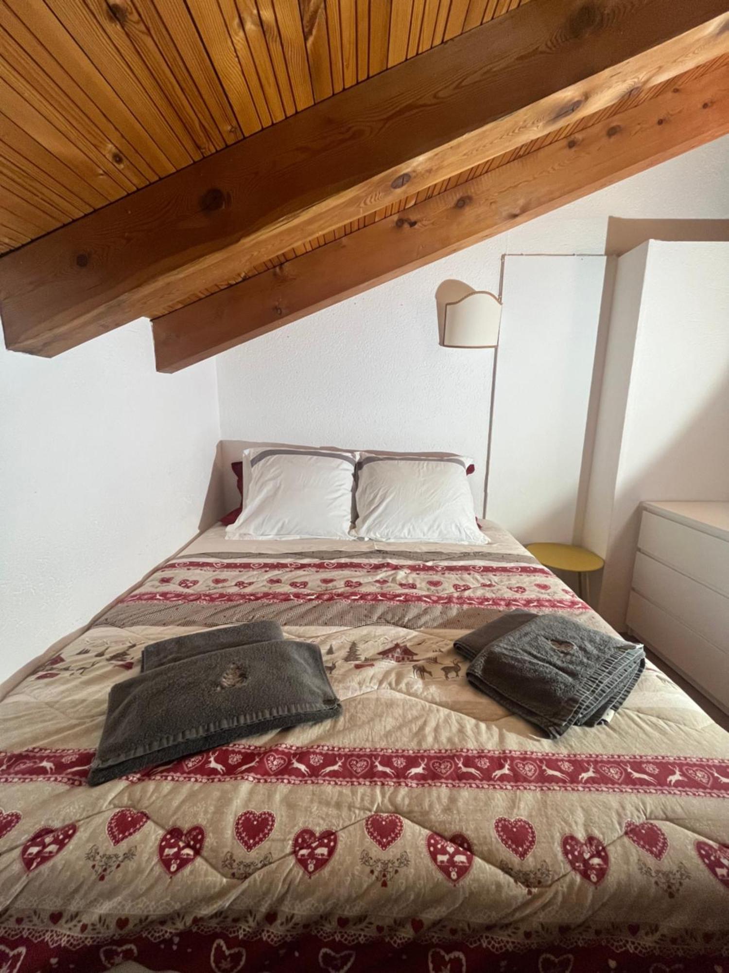 Chalet Blanc Le Duplex Courmayeur Exterior photo